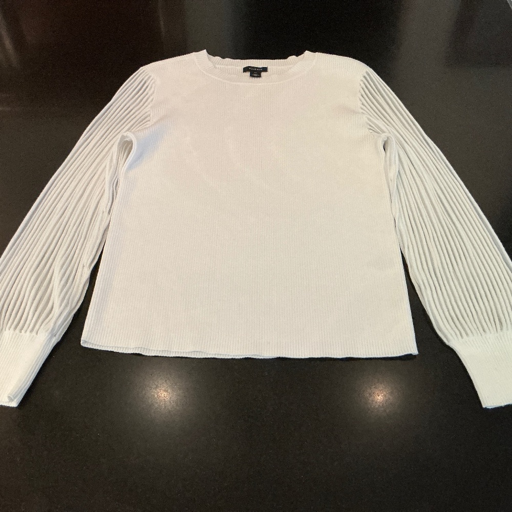 Halogen size Medium. Long sleeve, cream sweater.